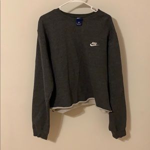 Gray nike cropped sweatshirt